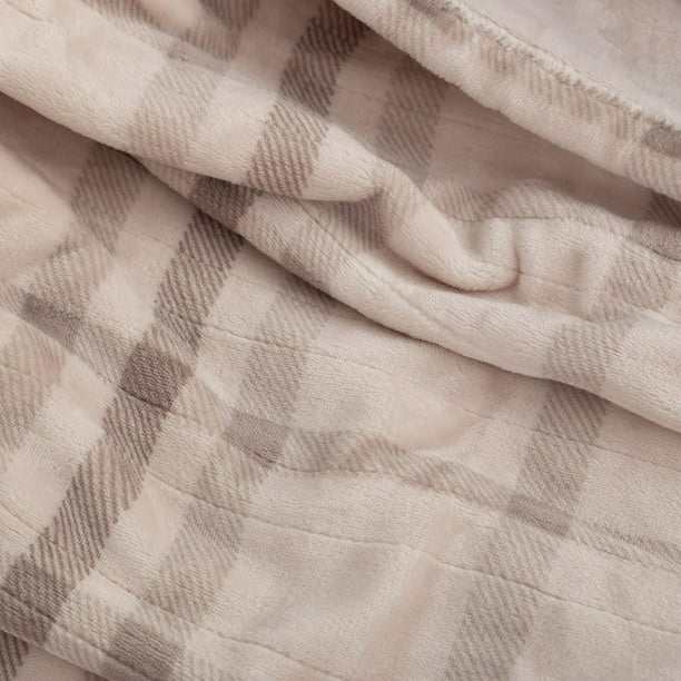 Berkshire Heated Oversized Throw by Underdog Liquidation